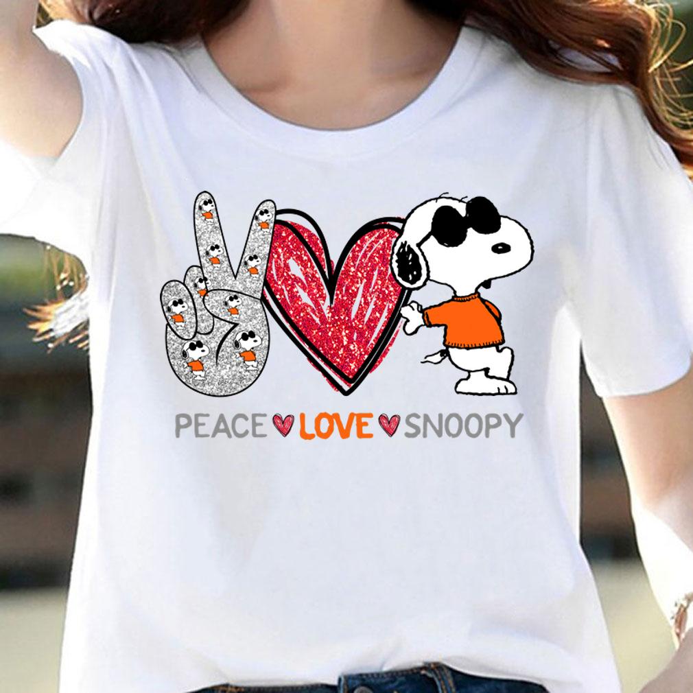 Peace love Snoopy t-shirt woman shirt