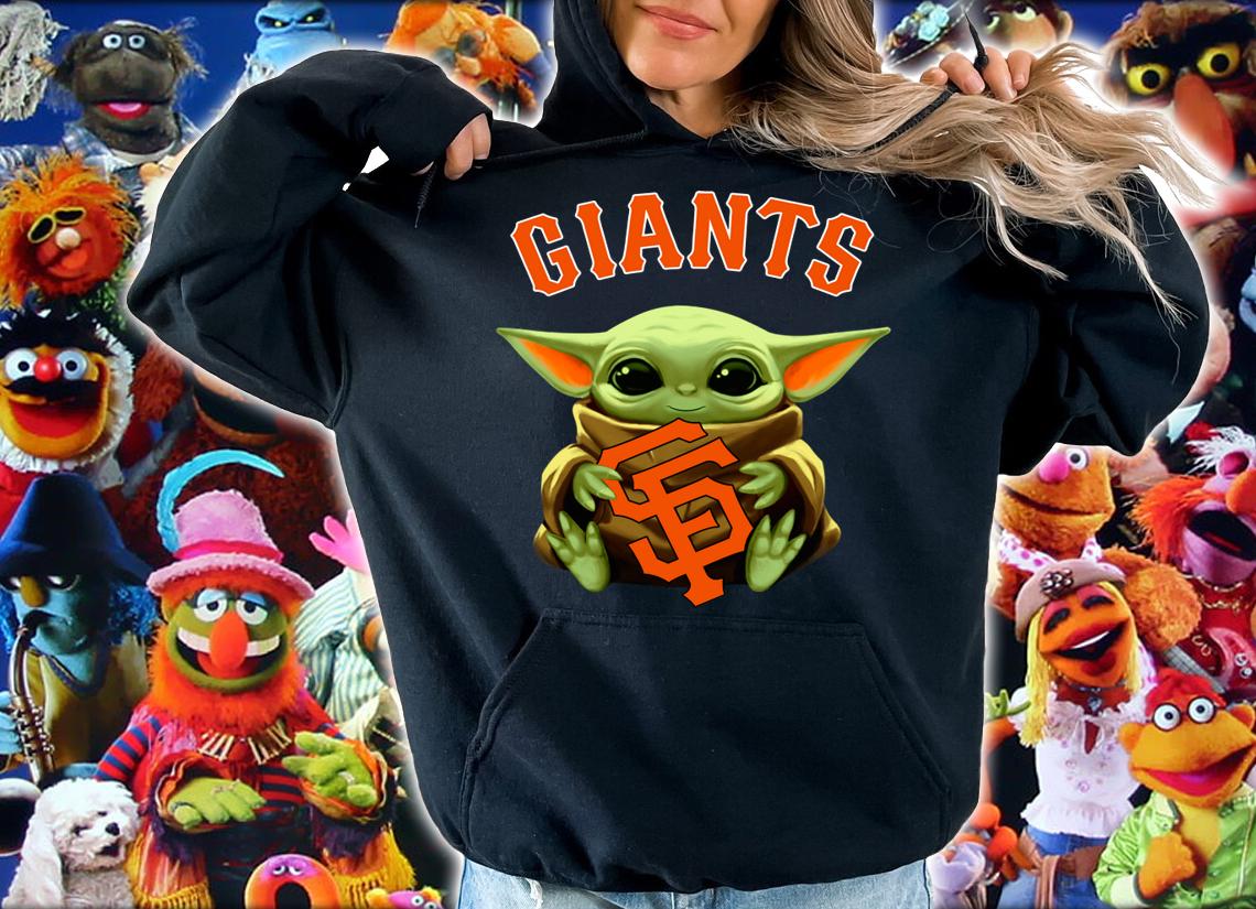 Baby Yoda hug San Fran Giants Star Wars Mandalorian t-shirt hoodie