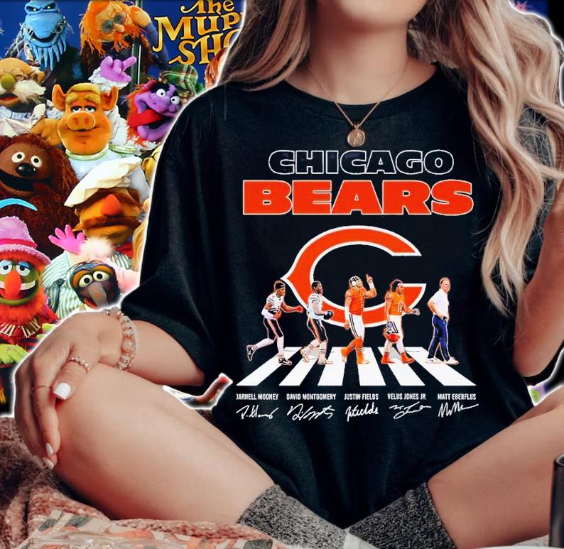 Chicago Bears Abbey Road Jarnell Mooney David Montgomery Justin Fields signatures shirt t-shirt woman shirt
