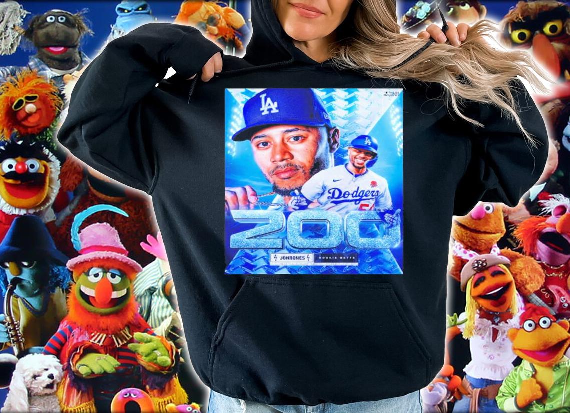Mookie Betts Reached 200 Home Runs In The MLB Shirt t-shirt hoodie