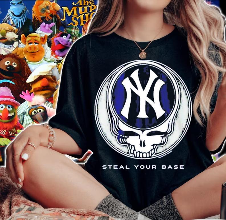 New York Yankees Grateful Dead Steal Your Base Shirt t-shirt