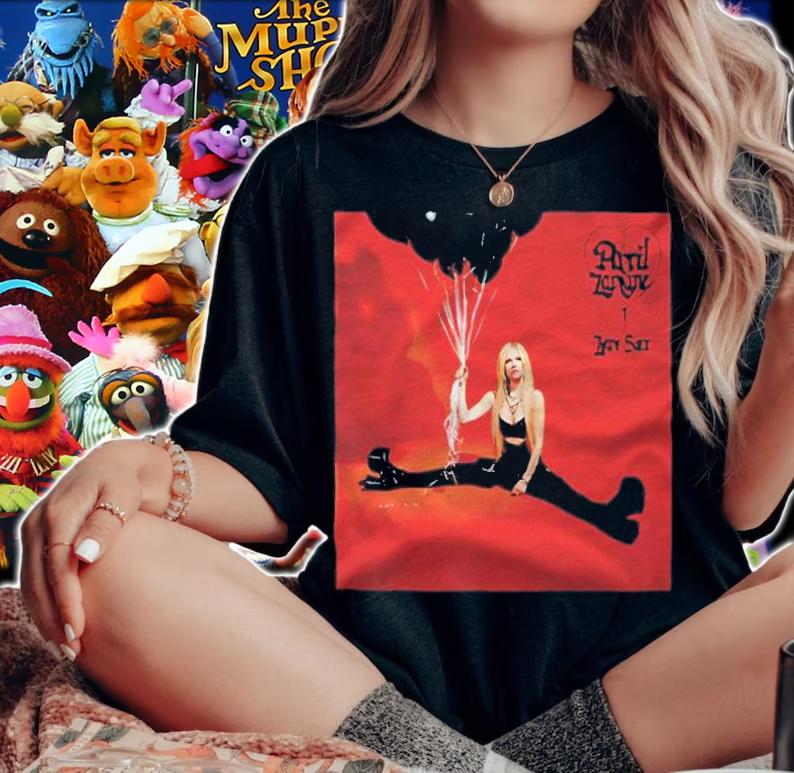 Avril Lavigne Love Sux T-shirt t-shirt