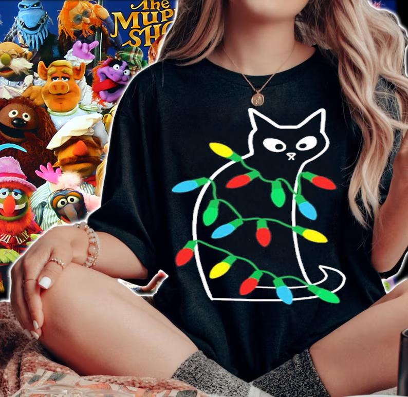 Black Cat Loves Christmas Lights Shirt t-shirt