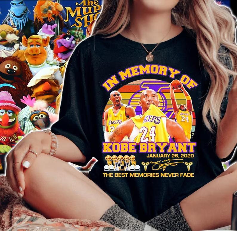 In Memory Of Kobe Bryant 2020 Signature The Best Memories Never Fade T-Shirt woman shirt