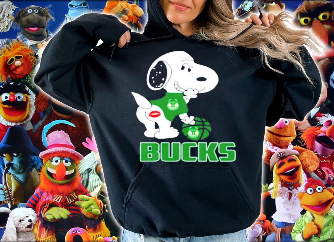 Snoopy Milwaukee Bucks sexy shirt hoodie